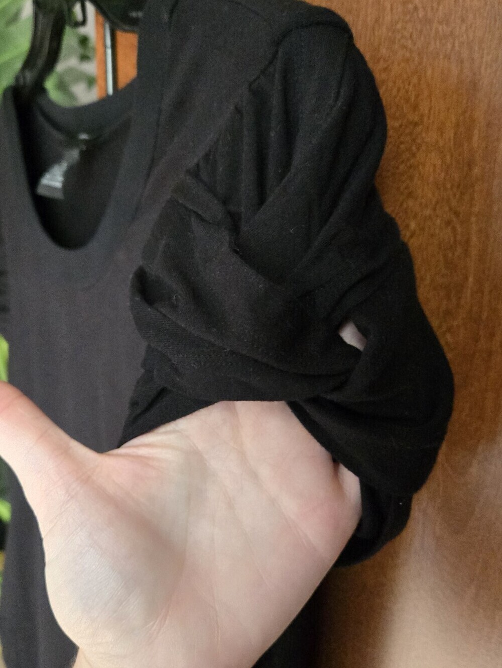 Cable & Gauge Black Scoop Neck Puff Sleeve Top - Picture 4 of 4